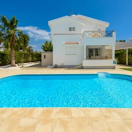 Rent Your Dream Holiday And Look Forward To Relaxing Beside Your Private Pool 1387 Villa *