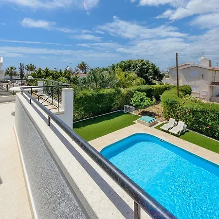 וילה Rent Your Dream Holiday And Look Forward To Relaxing Beside Your Private Pool 1387 איה נאפה