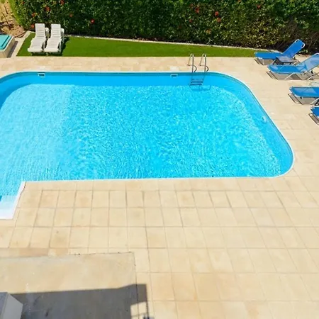 فيلة Rent Your Dream Holiday And Look Forward To Relaxing Beside Your Private Pool 1387 أيا نابا